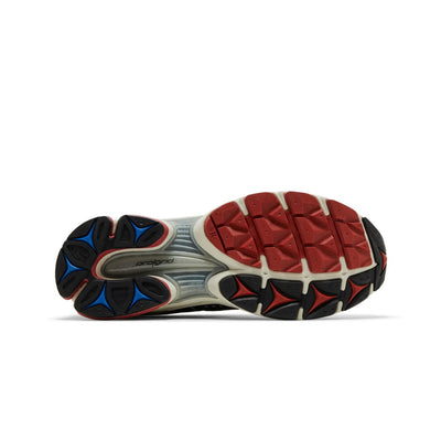 Saucony ProGrid Triumph 4 shoes in blue and rust, showcasing a sleek design and breathable mesh upper.