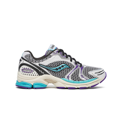 Saucony ProGrid Triumph 4 Galaxy running shoes featuring a sleek design and cushioned sole for comfort and performance.