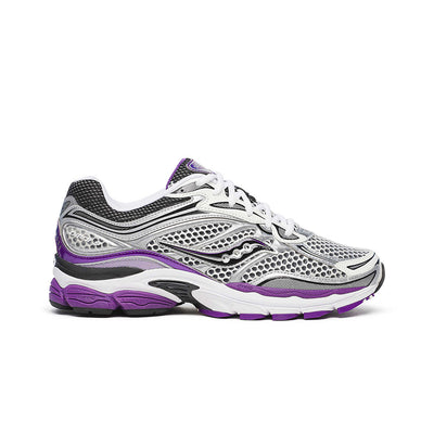 Saucony ProGrid Omni 9 shoes in gray and blue, featuring a supportive design and cushioned sole for running.
