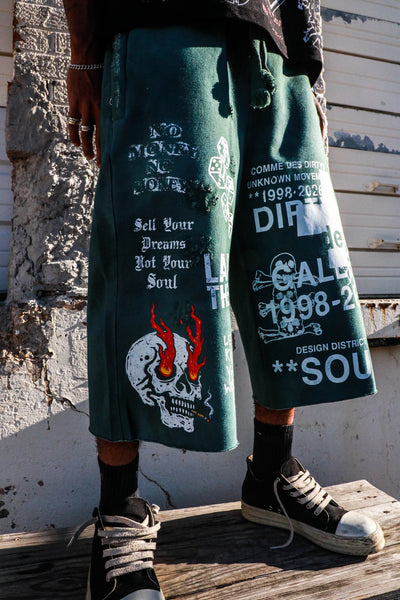 Dirty Souf Forest Green 3/4 Short — graphic and fit detail