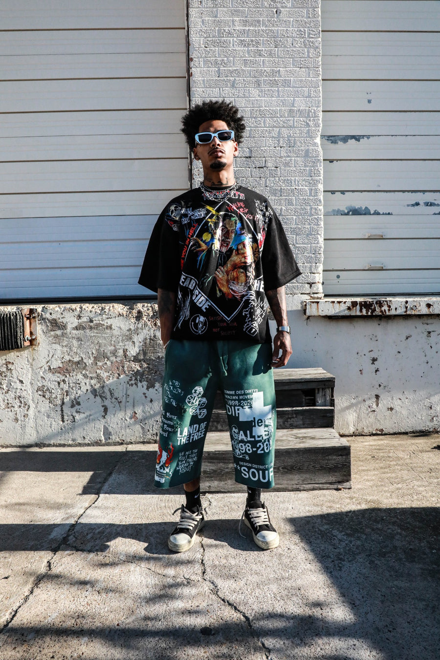 Model wearing Dirty Souf Forest Green 3/4 Short — full-body fit